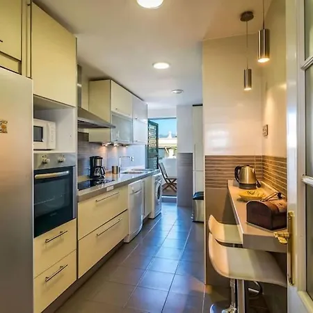 Beautiful Lorcrimar With Large Terrace Rdr364 Marbella